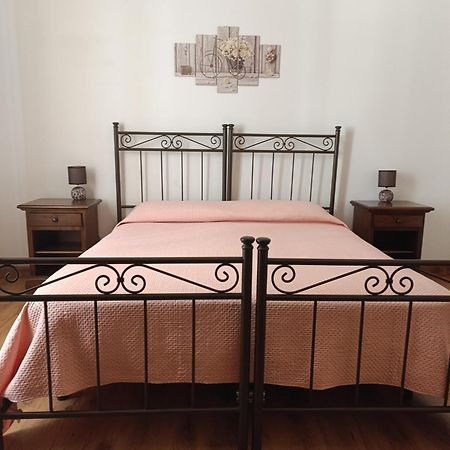 Hotel Arco Del Vescovo 1 à Acireale Extérieur photo